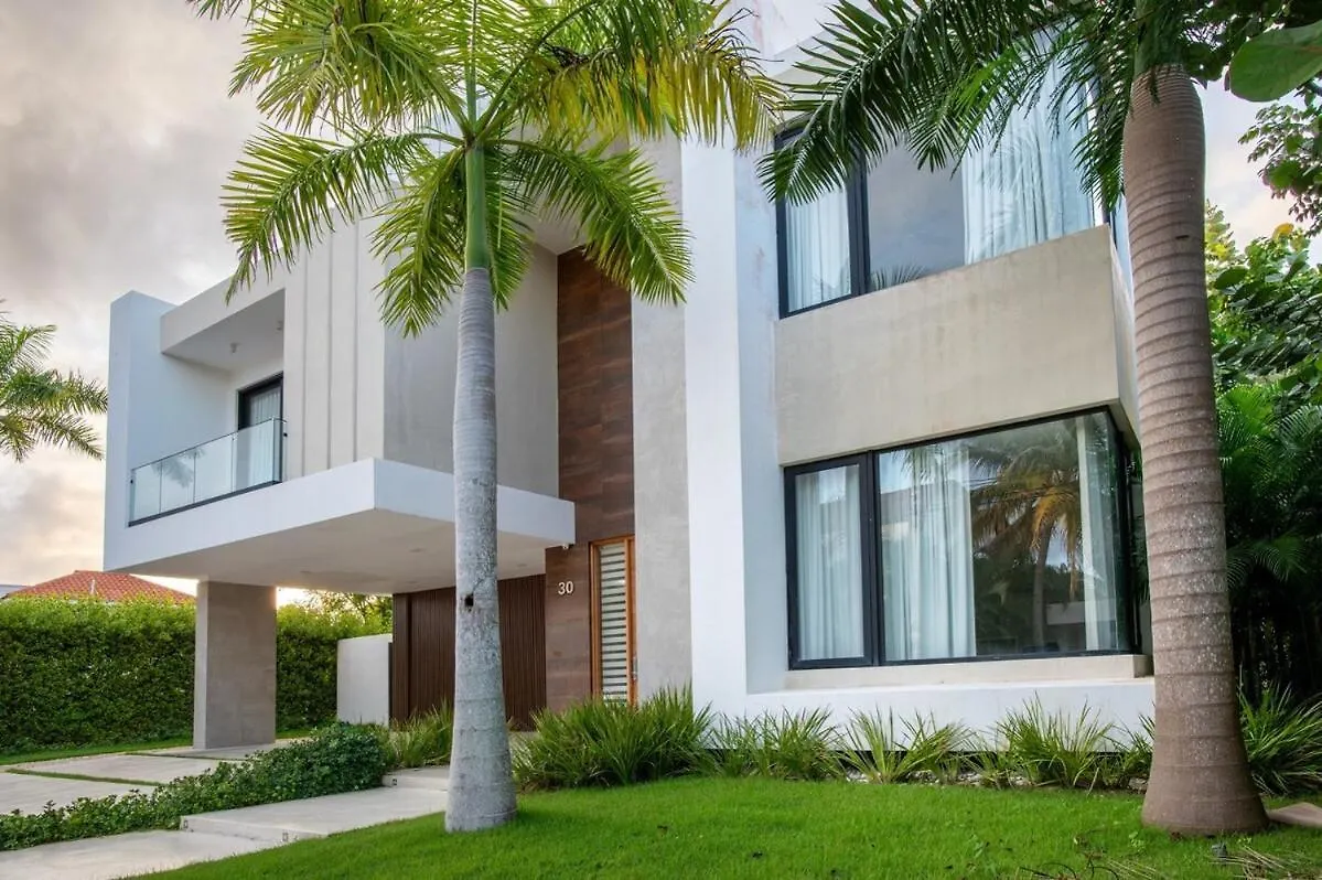 Modern Villa Louis 6-Bdr In Punta Cana With Maid