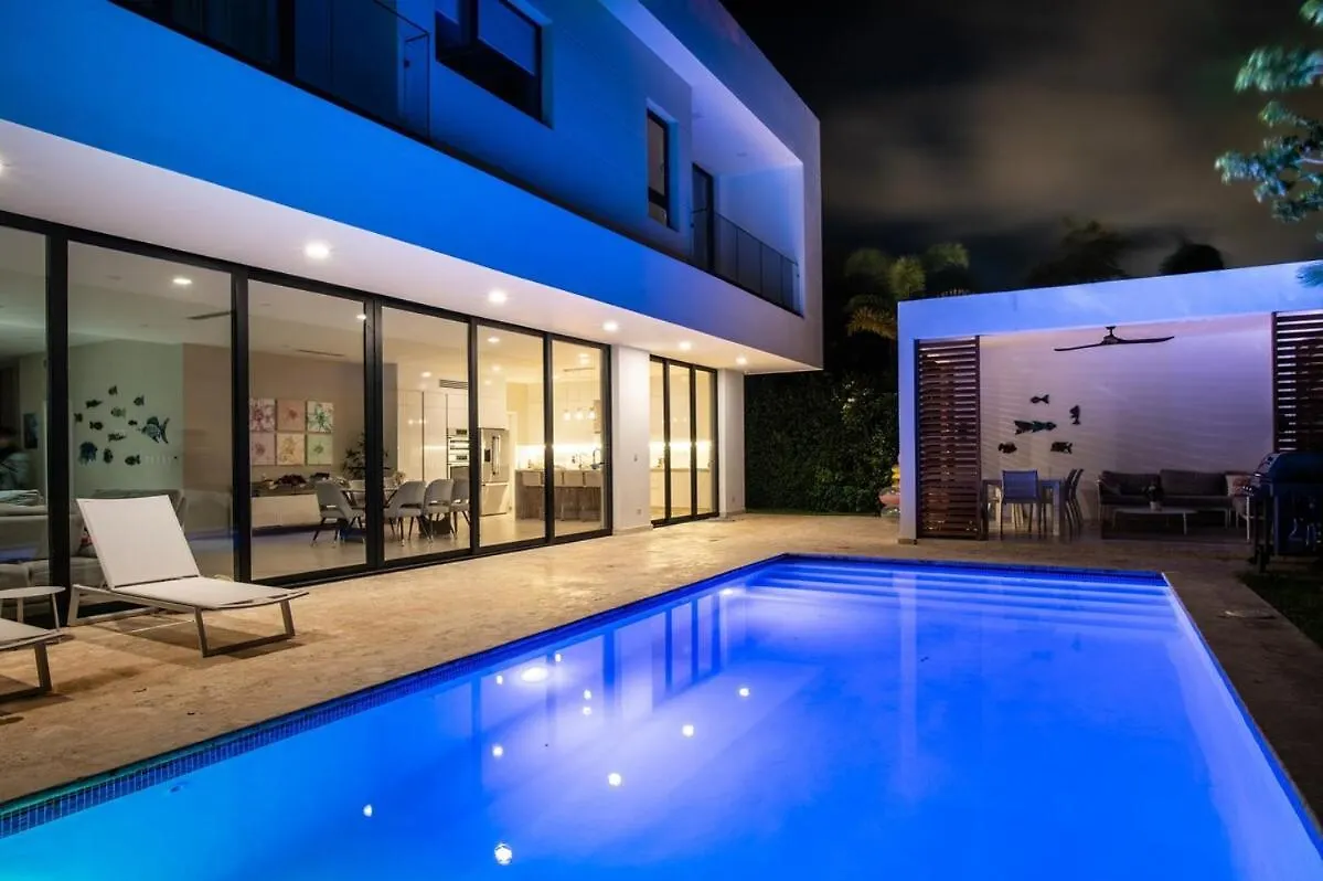 Modern Villa Louis 6-Bdr In Punta Cana With Maid
