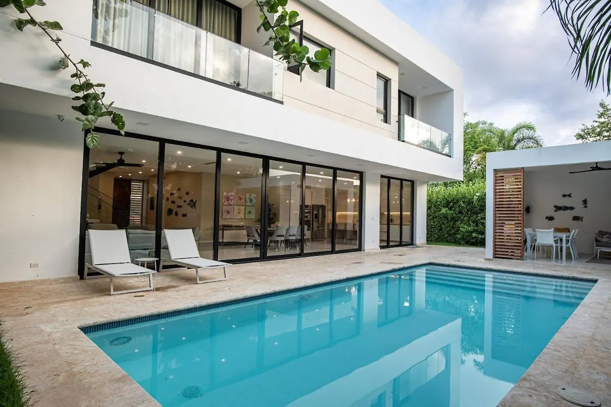 Modern Villa Louis 6-Bdr In Punta Cana With Maid